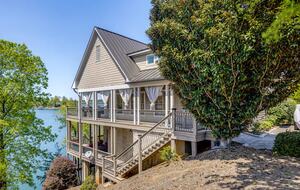 Lewis Smith Lakefront Retreat with Private Boat Slip - Bremen, Alabama