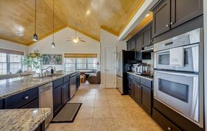 Lewis Smith Lakefront Retreat with Private Boat Slip - Bremen, Alabama