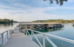 Lewis Smith Lakefront Retreat with Private Boat Slip - Bremen, Alabama