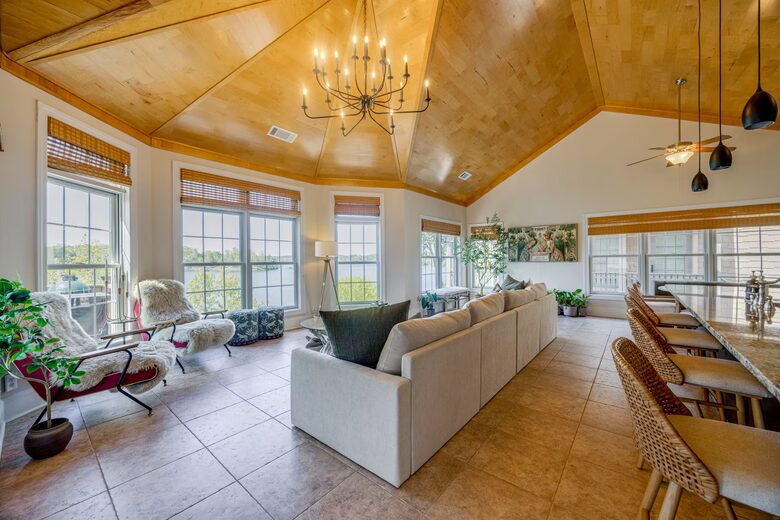 Lewis Smith Lakefront Retreat with Private Boat Slip - Bremen, Alabama