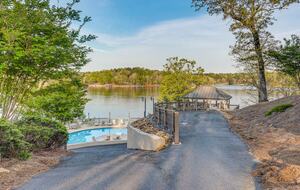 Lewis Smith Lakefront Retreat with Private Boat Slip - Bremen, Alabama