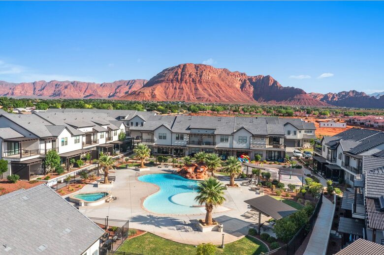 Snow Canyon Retreat with Private Pool and Resort Amenities - Santa Clara, Utah