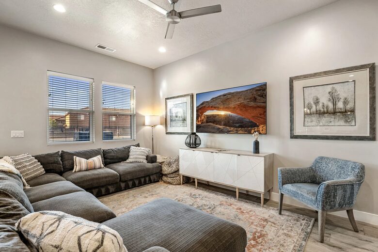 Snow Canyon Retreat with Private Pool and Resort Amenities - Santa Clara, Utah