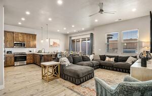 Snow Canyon Retreat with Private Pool and Resort Amenities - Santa Clara, Utah