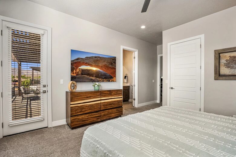 Snow Canyon Retreat with Private Pool and Resort Amenities - Santa Clara, Utah