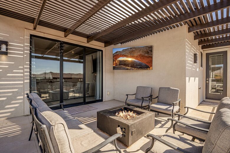 Snow Canyon Retreat with Private Pool and Resort Amenities - Santa Clara, Utah