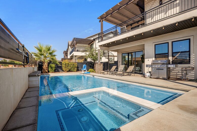 Snow Canyon Retreat with Private Pool and Resort Amenities - Santa Clara, Utah
