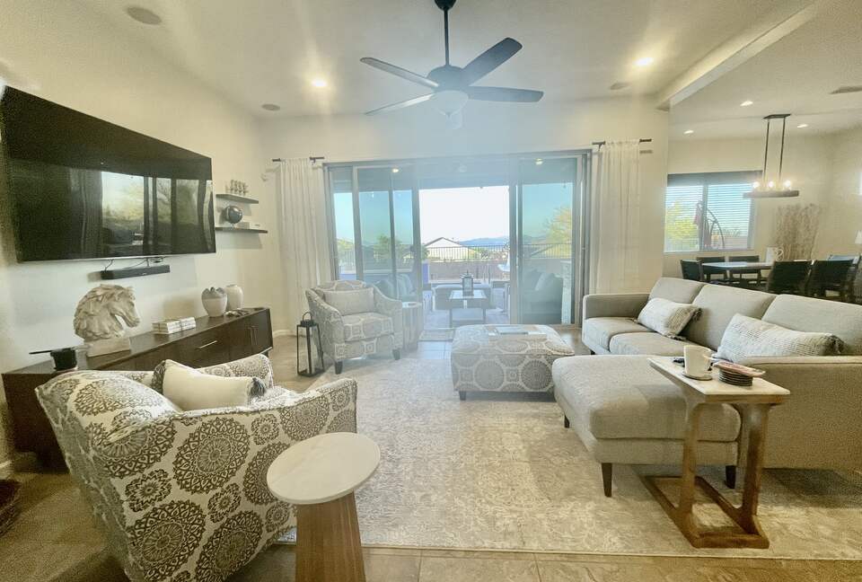 Dove Mountain Retreat with Pool and Desert Views - Marana, Arizona