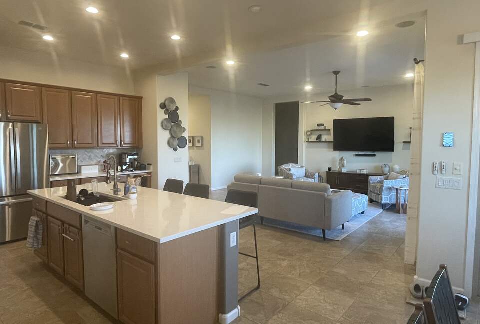 Dove Mountain Retreat with Pool and Desert Views - Marana, Arizona