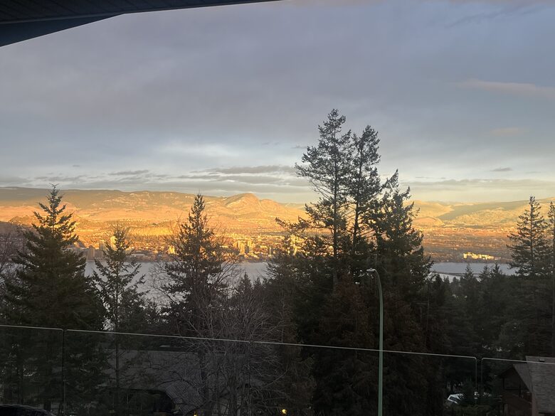 Luxury Lakeview Home - Kelowna, British Columbia - West Kelowna, Canada