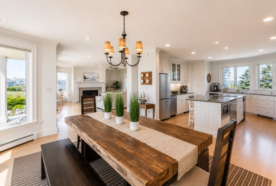 Timeless Maine Coastal Retreat with Panoramic Views - Biddeford, Maine