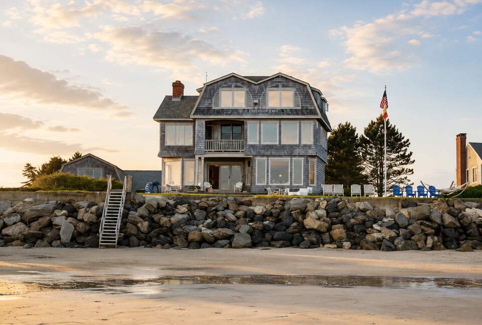Timeless Maine Coastal Retreat with Panoramic Views - Biddeford, Maine