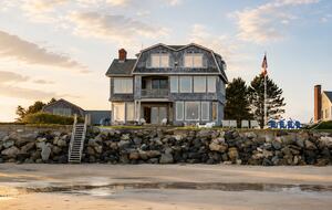 Timeless Maine Coastal Retreat with Panoramic Views - Biddeford, Maine