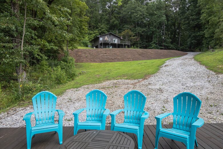 Lake Martin Cabin Retreat - Alexander City, Alabama