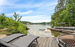 Lake Martin Cabin Retreat - Alexander City, Alabama