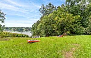 Lake Martin Cabin Retreat - Alexander City, Alabama