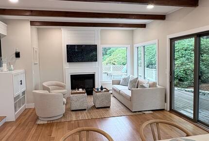Fairway Retreat in New Seabury | Golf Course Views & Coastal Living - Mashpee, Massachusetts