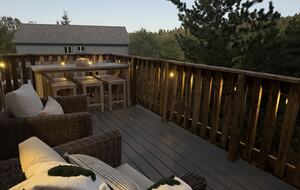Twin Peaks Mountain Retreat with Scenic Deck and Fireplace - Twin Peaks, California