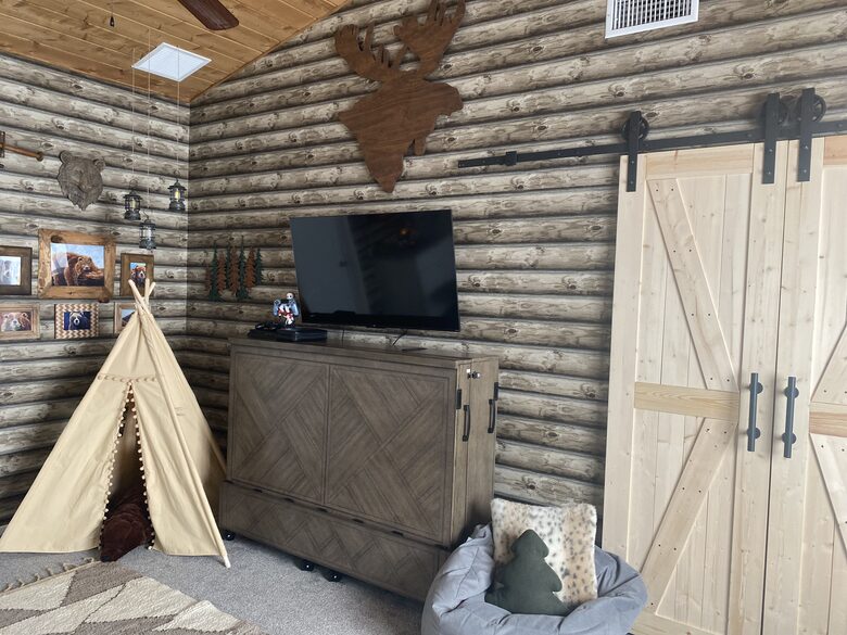 Twin Peaks Mountain Retreat with Scenic Deck and Fireplace - Twin Peaks, California
