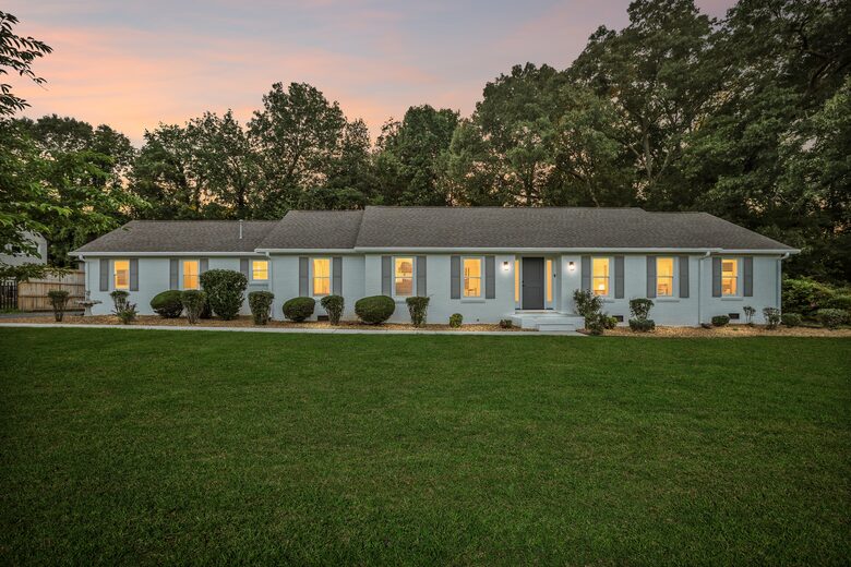 Tims Ford Lake Retreat with Private Dock and Theater - Winchester, Tennessee