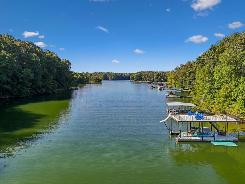 Tims Ford Lake Retreat with Private Dock and Theater - Winchester, Tennessee