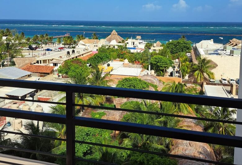 Puerto Morelos Penthouse with Private Rooftop Pool - Puerto Morelos, Mexico