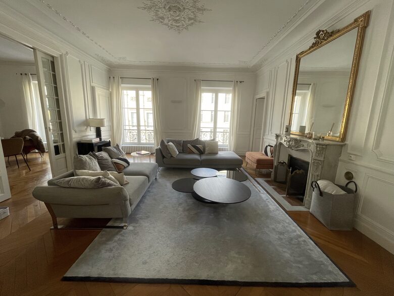 Refined Versailles Apartment Near the Palace - Versailles, Paris, France
