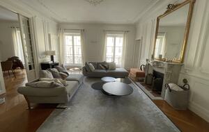 Refined Versailles Apartment Near the Palace - Versailles, Paris, France