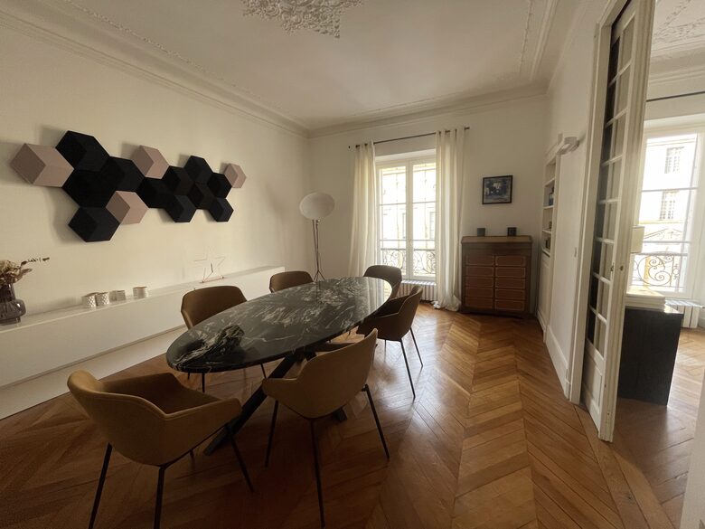 Refined Versailles Apartment Near the Palace - Versailles, Paris, France