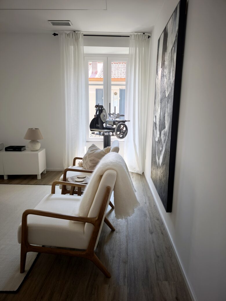 Scandinavian Elegance in Como - Como, Italy