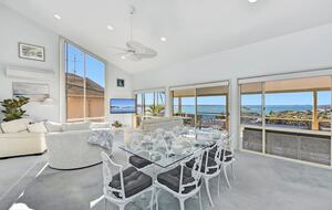 Nelson Bay Retreat with Panoramic Port Stephens Views - Nelson Bay, Australia