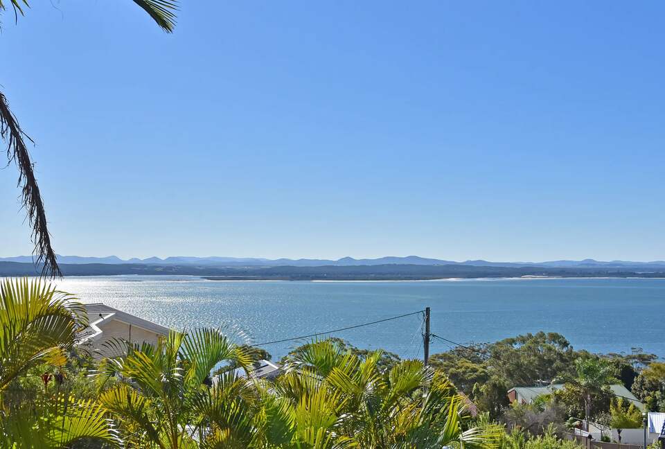 Nelson Bay Retreat with Panoramic Port Stephens Views - Nelson Bay, Australia