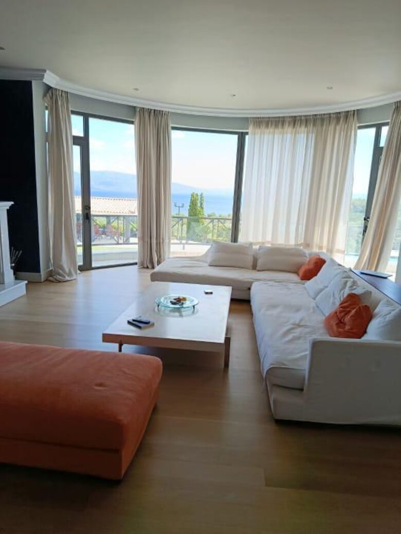 Garden and Pool Villa in East Attica - Agii Apostoli, Greece