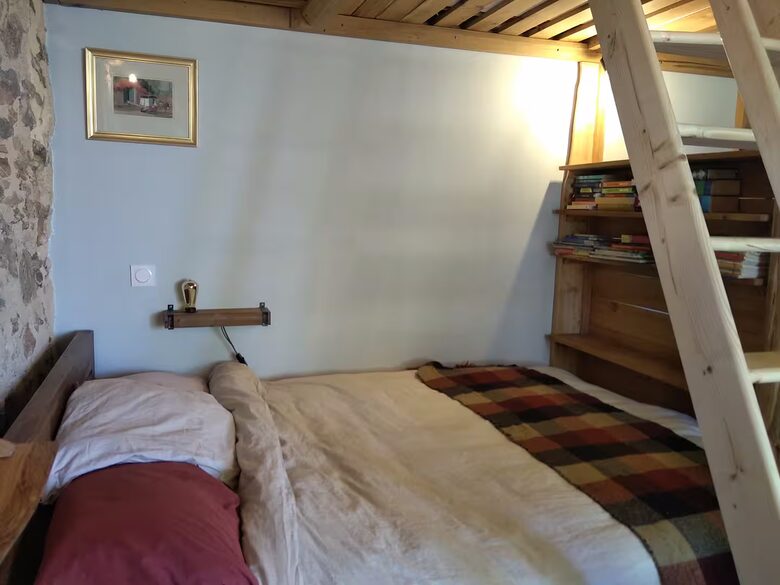 The Off Grid Bergerie - Fitou, France