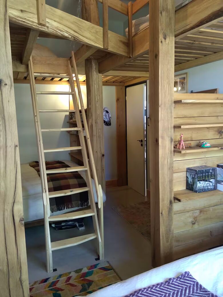 The Off Grid Bergerie - Fitou, France