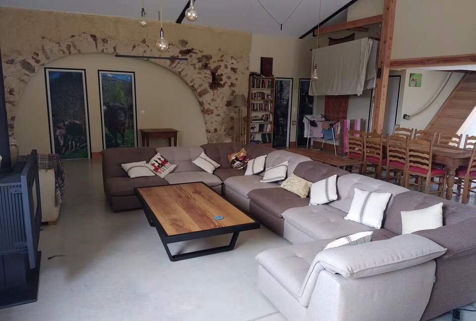 The Off Grid Bergerie - Fitou, France