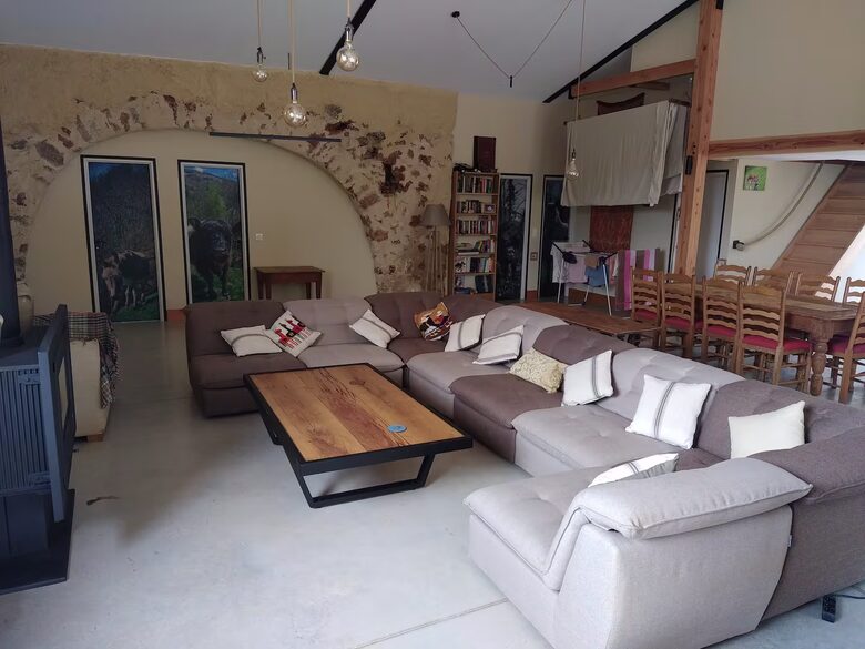 The Off Grid Bergerie - Fitou, France