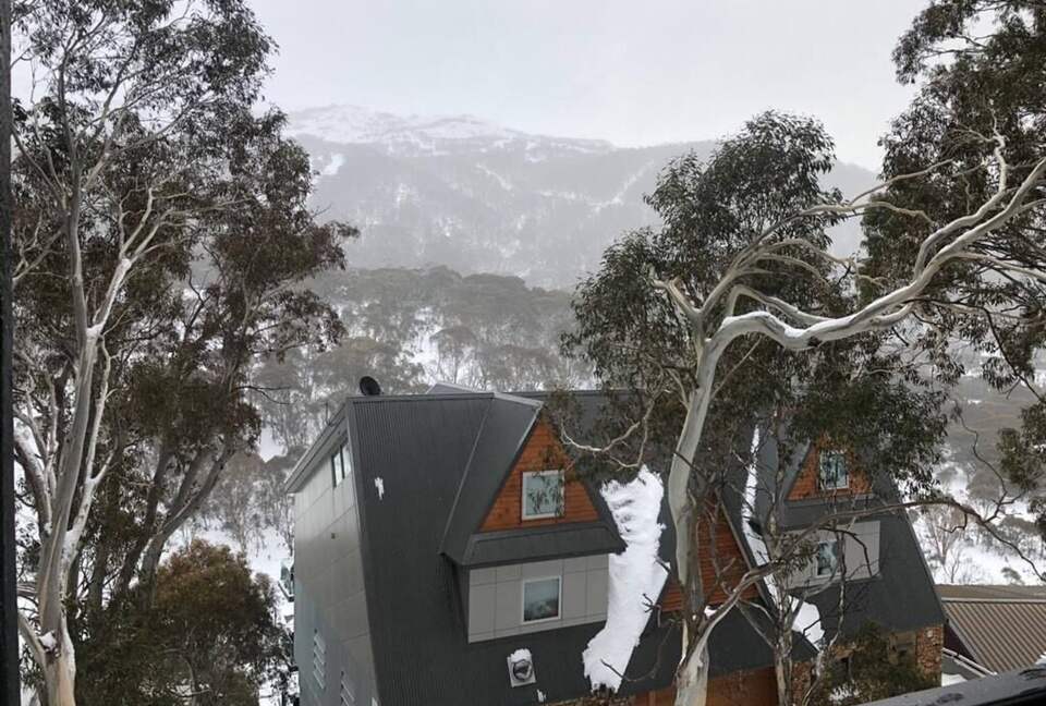 Mountain Living in the Heart of Thredbo - Thredbo, Australia