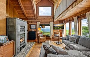Smoky Mountain Cabin with Panoramic Views and Private Hot Tub - Tallassee, Tennessee