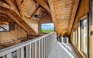 Smoky Mountain Cabin with Panoramic Views and Private Hot Tub - Tallassee, Tennessee