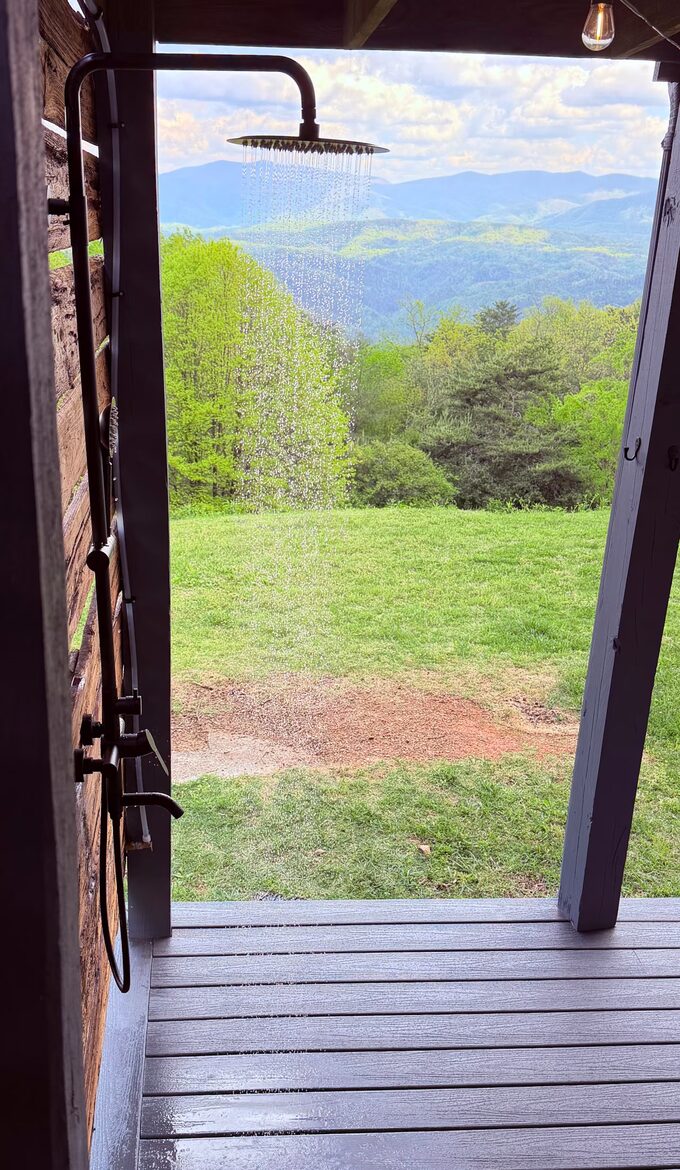 Smoky Mountain Cabin with Panoramic Views and Private Hot Tub - Tallassee, Tennessee
