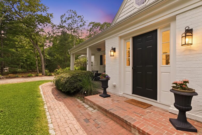 Cape Cod Retreat with Private Pool, Hot Tub and Kayaks - Marstons Mills, Massachusetts