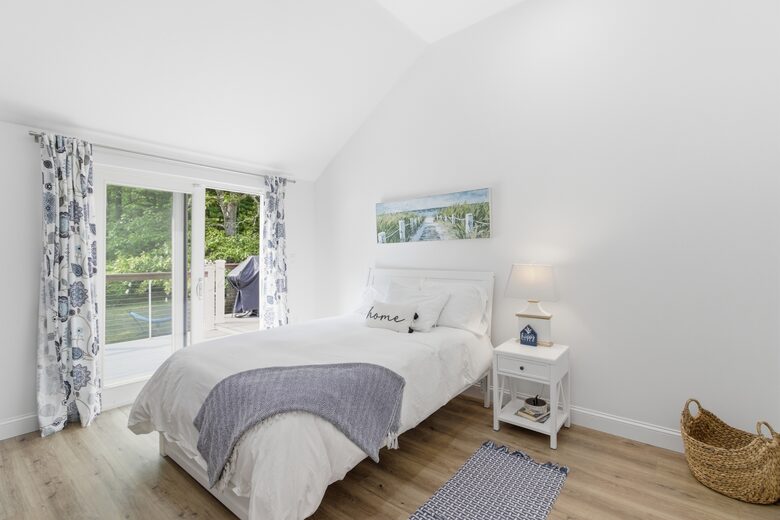 Cape Cod Retreat with Private Pool, Hot Tub and Kayaks - Marstons Mills, Massachusetts