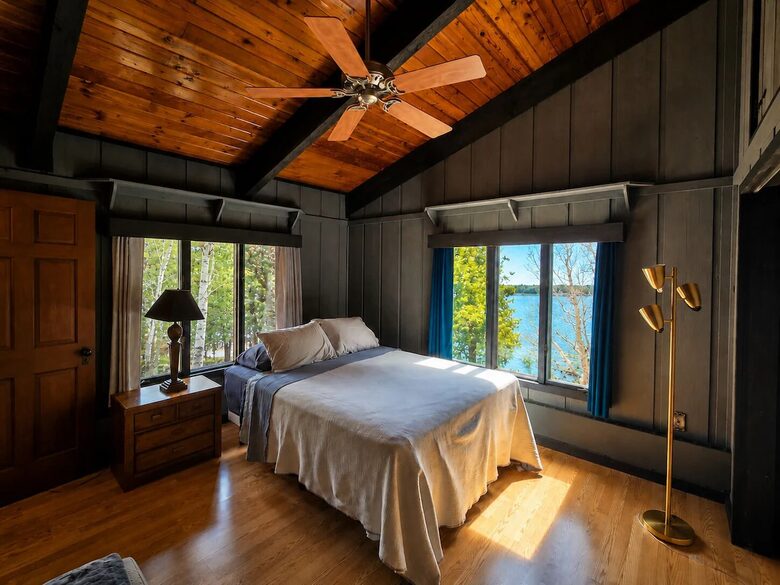 Eagles Nest Lakefront Lodge with Two Private Docks - Ely, Minnesota