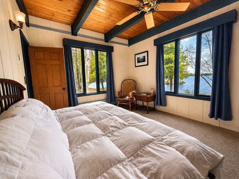 Eagles Nest Lakefront Lodge with Two Private Docks - Ely, Minnesota