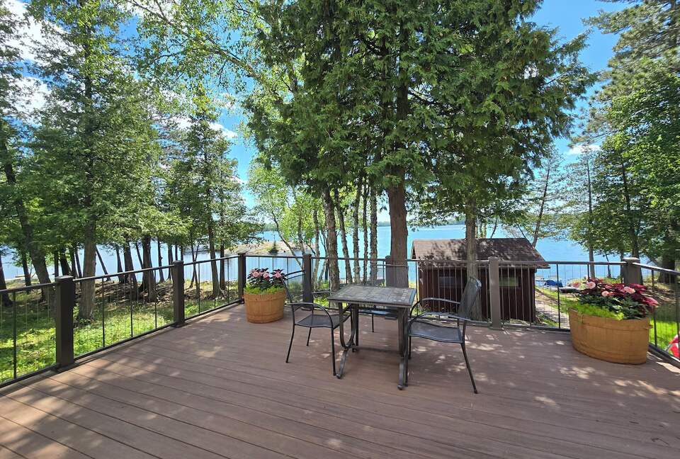 Eagles Nest Lakefront Lodge with Two Private Docks - Ely, Minnesota