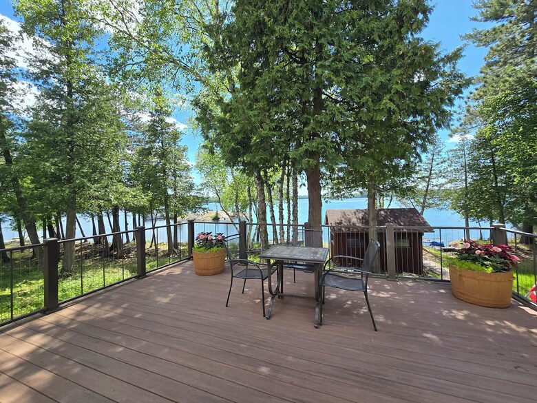 Eagles Nest Lakefront Lodge with Two Private Docks - Ely, Minnesota
