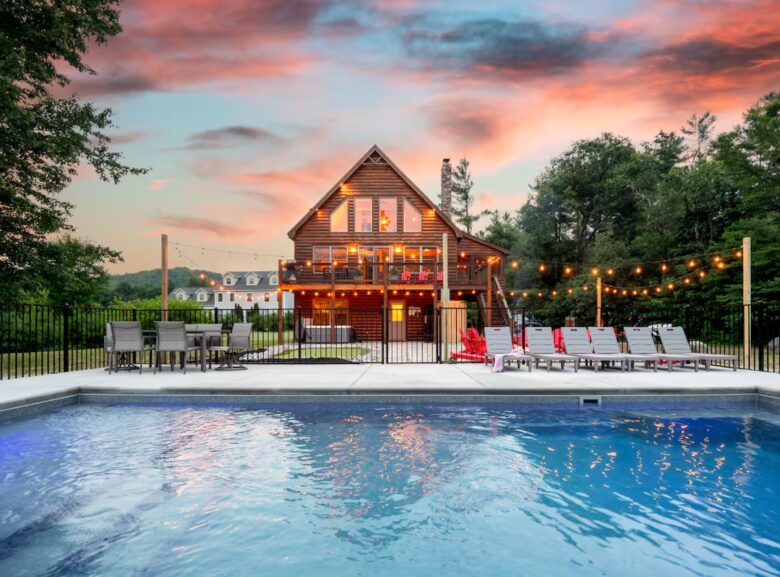 Year-Round Sunday River Escape with Pool & Mountain Views - Newry, Maine