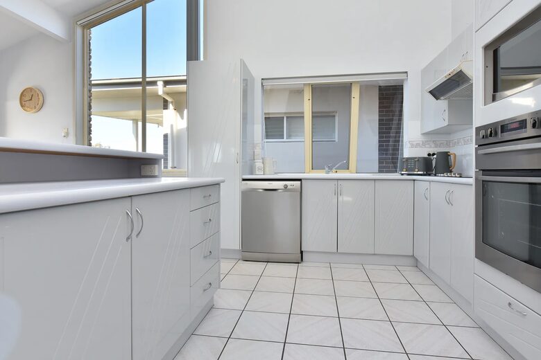 Nelson Bay Retreat with Panoramic Port Stephens Views - Nelson Bay, Australia