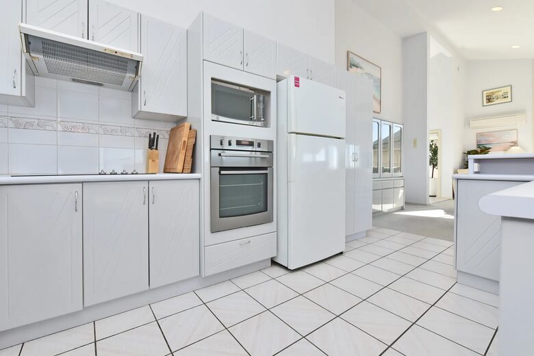 Nelson Bay Retreat with Panoramic Port Stephens Views - Nelson Bay, Australia